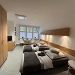 Gemütliche Monteurswohnungen Voll Möbliert&zentral *